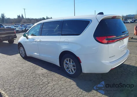 2025 Chrysler Pacifica Select from USA, damaged, VIN 2C4RC1BG2SR577071